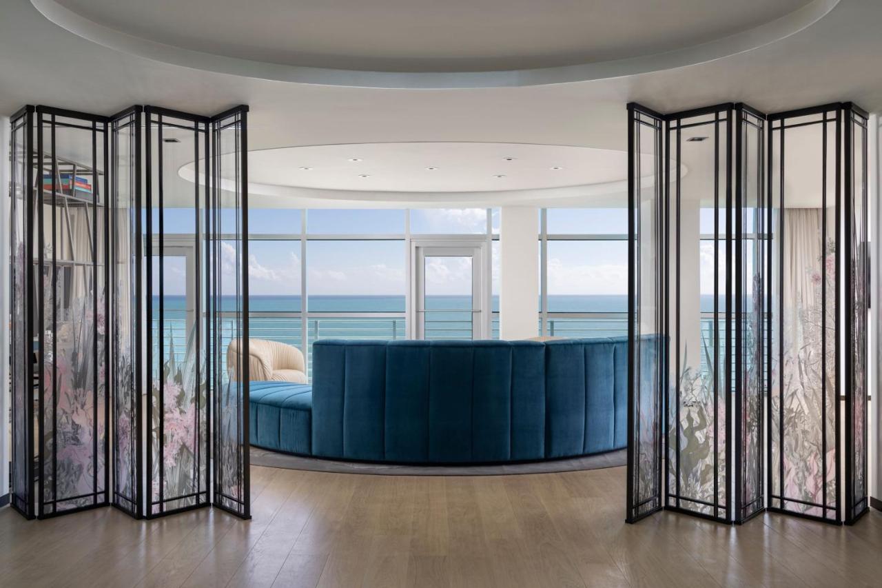 Resort The Ritz-carlton South Miami Beach