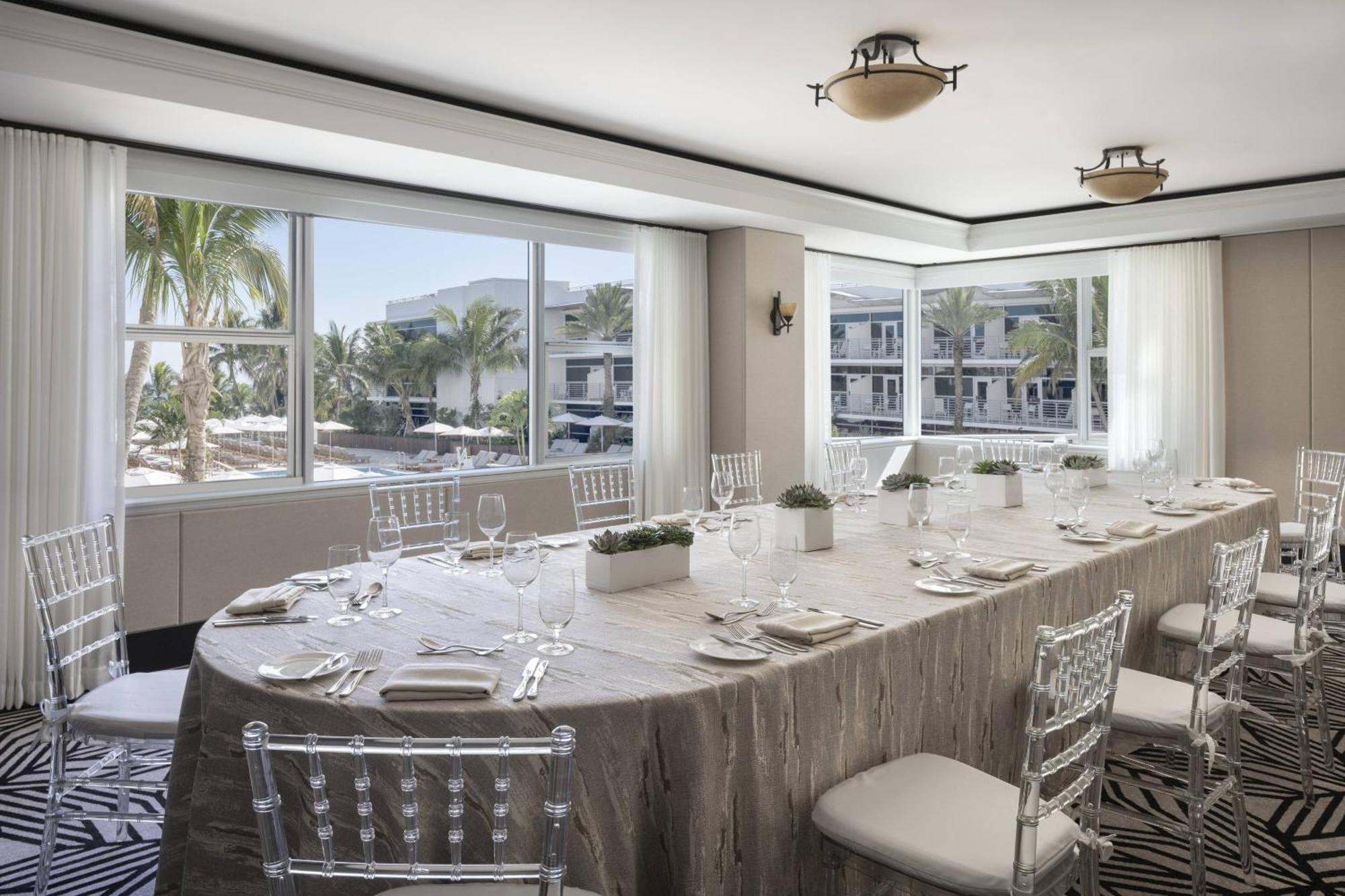 Resort The Ritz-carlton South 5*